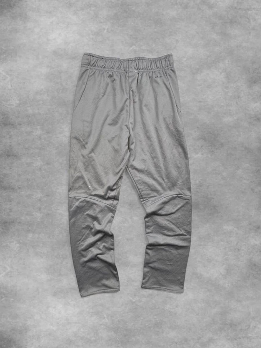 Nike Pantaloni: Nike joggers – Usato da Erlinsbach SO venduto da TogaResell 2