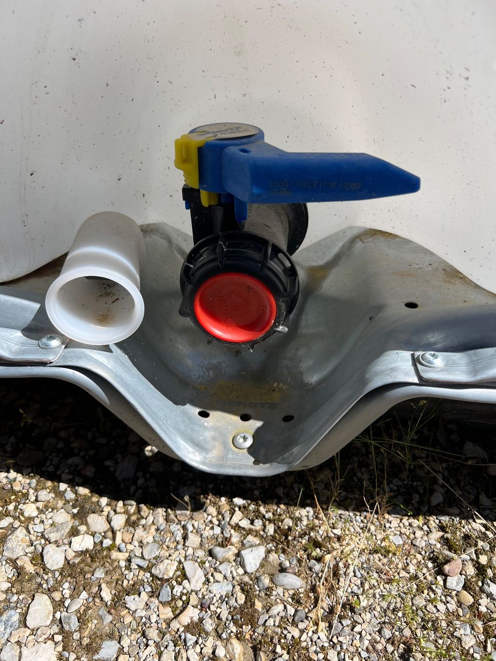 Tränken & Tröge: IBC Container, Wassertank, Pallettcontainer – Gebraucht aus Wettingen von Wespi4 1