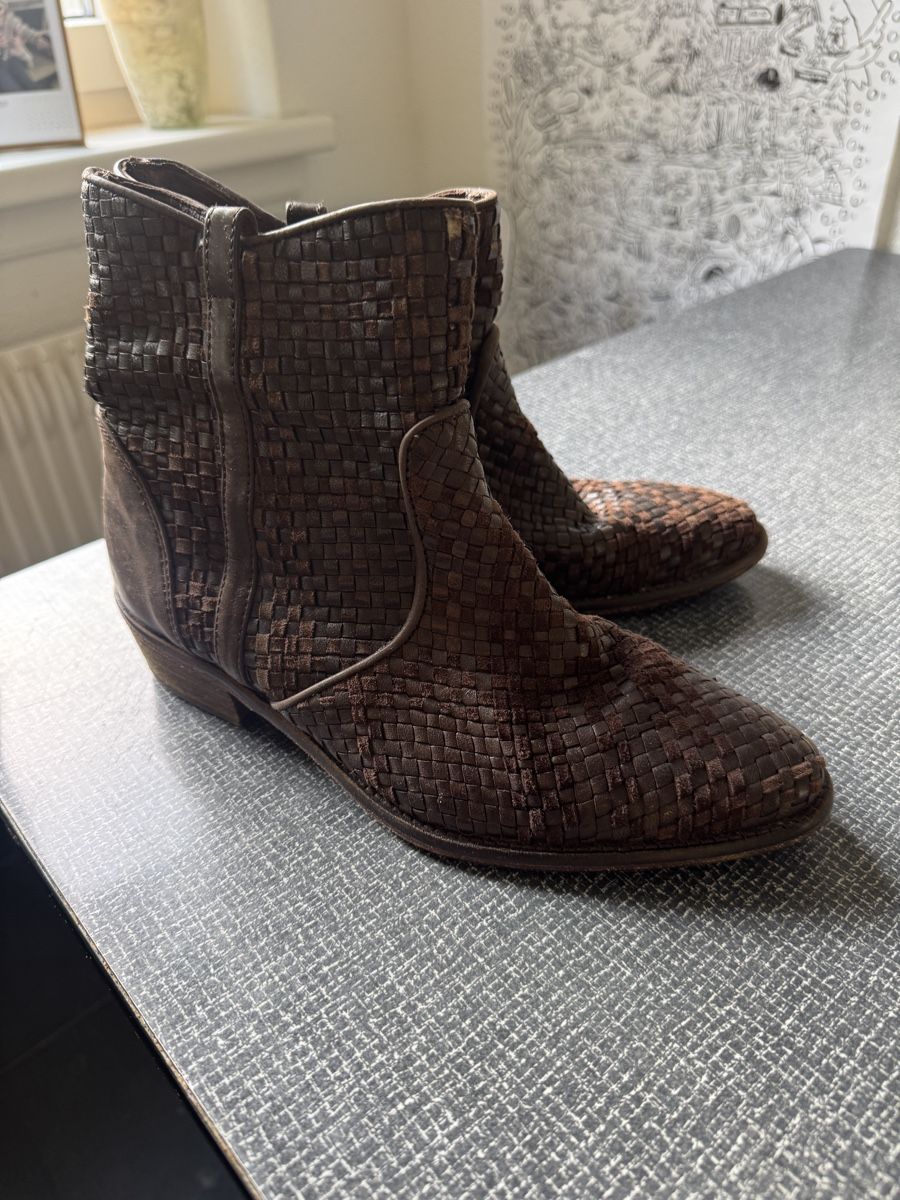 Scarpe da donna: Lederboots geflochten – Nuovo (secondo la descrizione) da Zürich venduto da Lilaine05