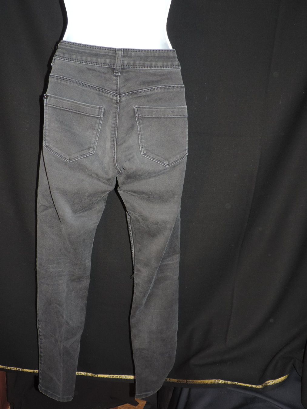 Jeans: jeans stretch noir gris – Usato da Genève venduto da Axelle333 9