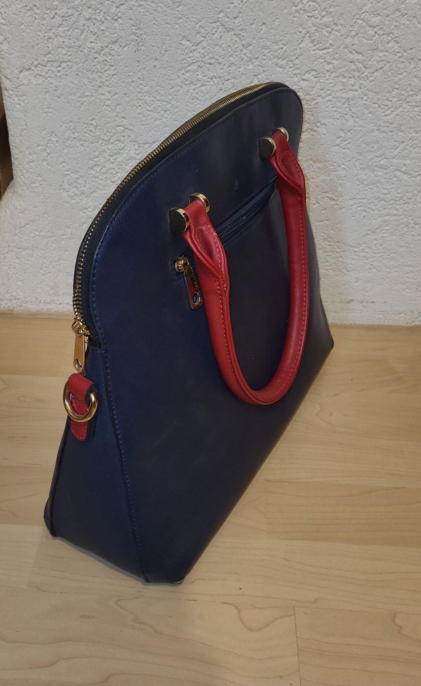 Borse da donna: Schicke Damenhandtasche, rot/blau/grau – Usato da Wald ZH venduto da SwissPawnshop 3