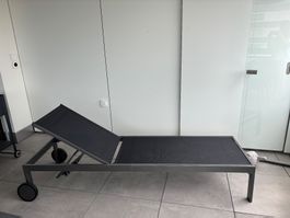 Liegestuhl Rimini anthrazit rollbar Acamp