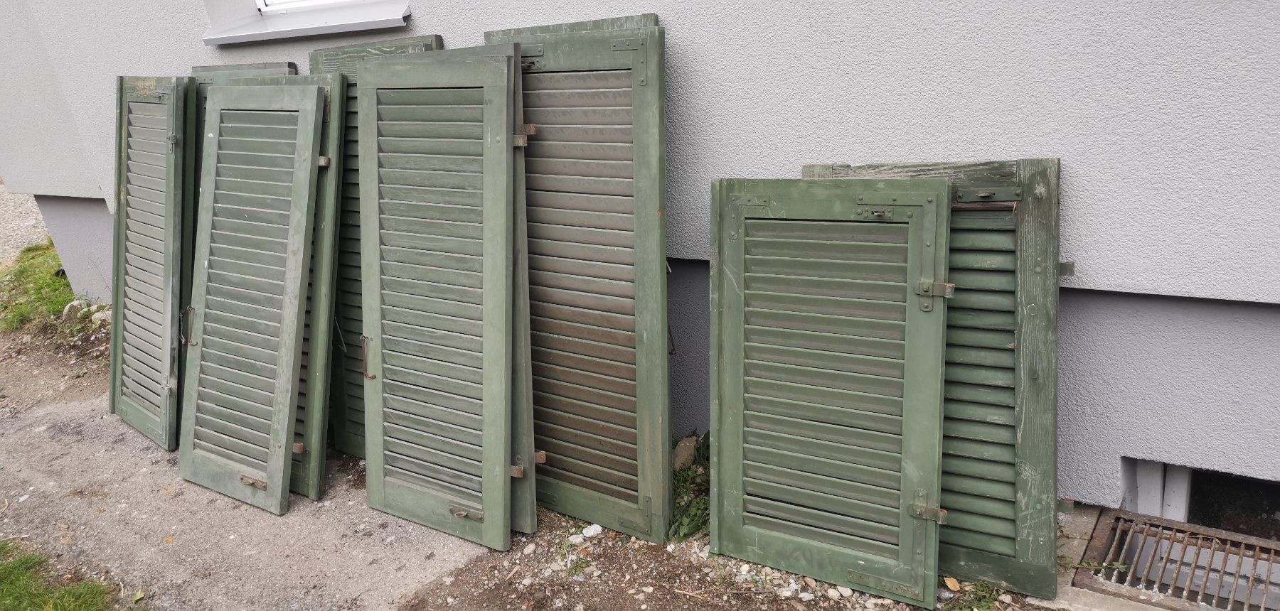 Persiane: Holtz Fensterläden – Usato da Oberburg venduto da balthassar 1