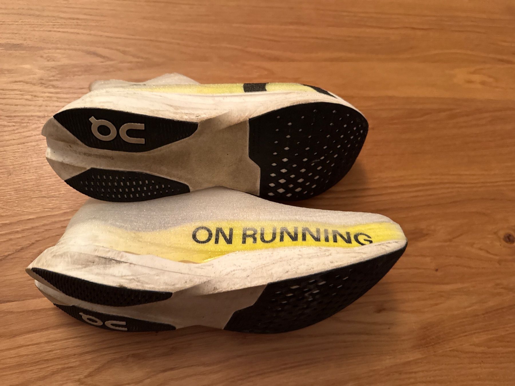 On Scarpe da uomo: LightSpray Cloudboom Strike On Running Shoe Race Day – Usato da Zürich venduto da fabstroem 3