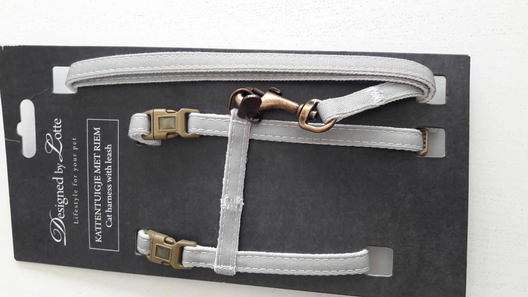 Attrezzatura da arrampicata: harnais avec sangle pour chat ou chien – Nuovo e nell'imballaggio originale da Carouge GE venduto da sicoroda