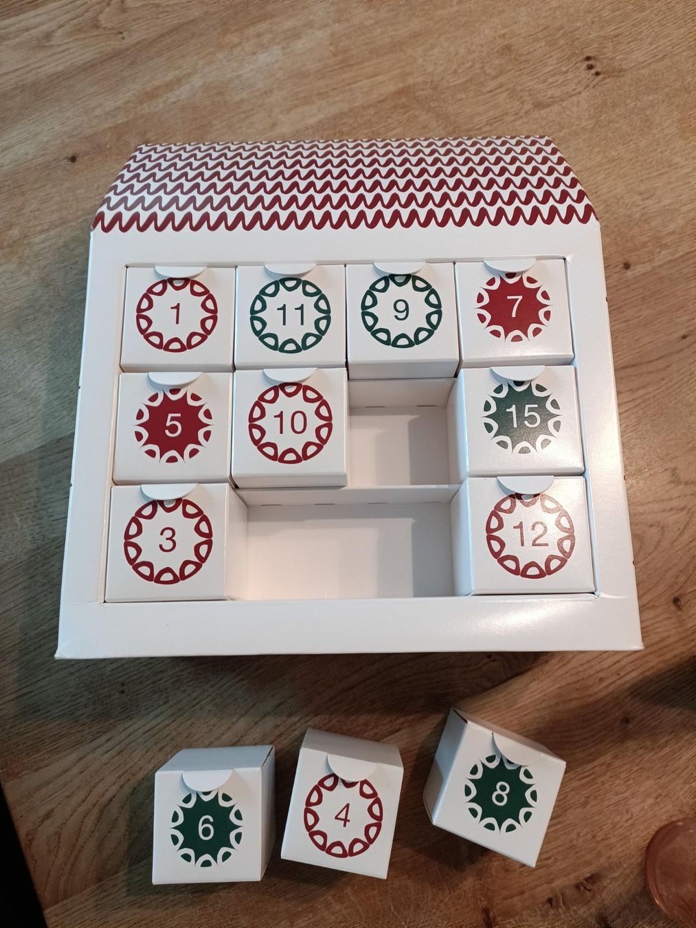 Calendari: Dekorativer Adventskalender – Usato da Neuenkirch venduto da Luzzi 3