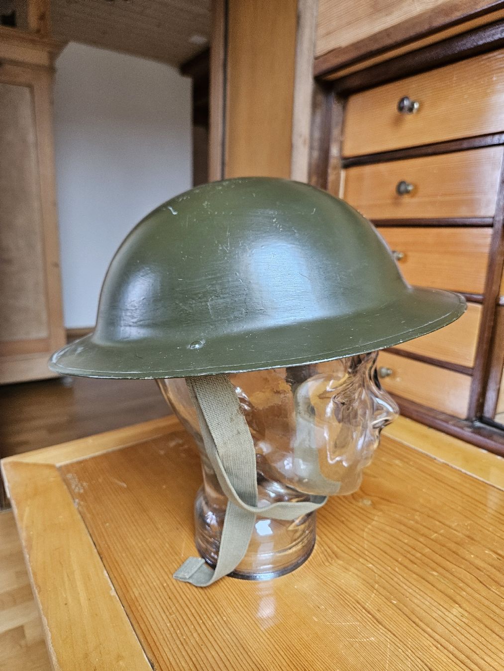 Uniformi & Effetti personali: Stahlhelm, Belgien 1954 – Usato da Walde AG venduto da Trader60 1