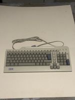 IBM SK-8811 32P5071 – Clavier Suisse QWERTZ PS/2 Vintage