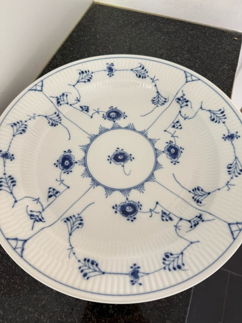 Royal Copenhagen Piatti di portata: Royal Coppenhagen runde Servierplatte 30cm – Usato da Schaan venduto da ali_km9b 1