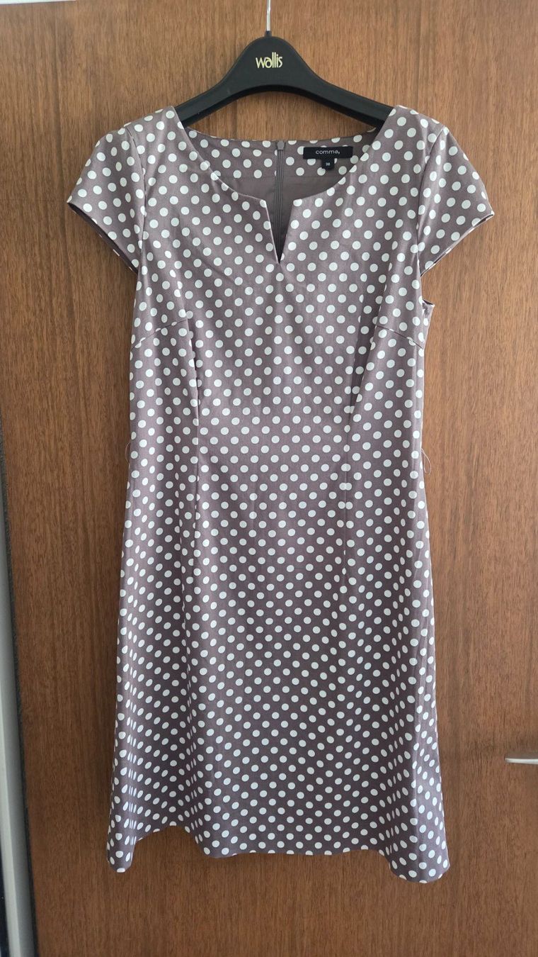 Comma Kleider: Kleid Comma – Gebraucht aus Nürensdorf von Aw18 2