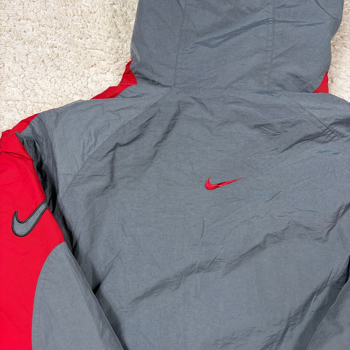 Nike Giacche: Blouson Nike Vintage gris - L – Nuovo (secondo la descrizione) da Hauterive NE venduto da Leo_o 8
