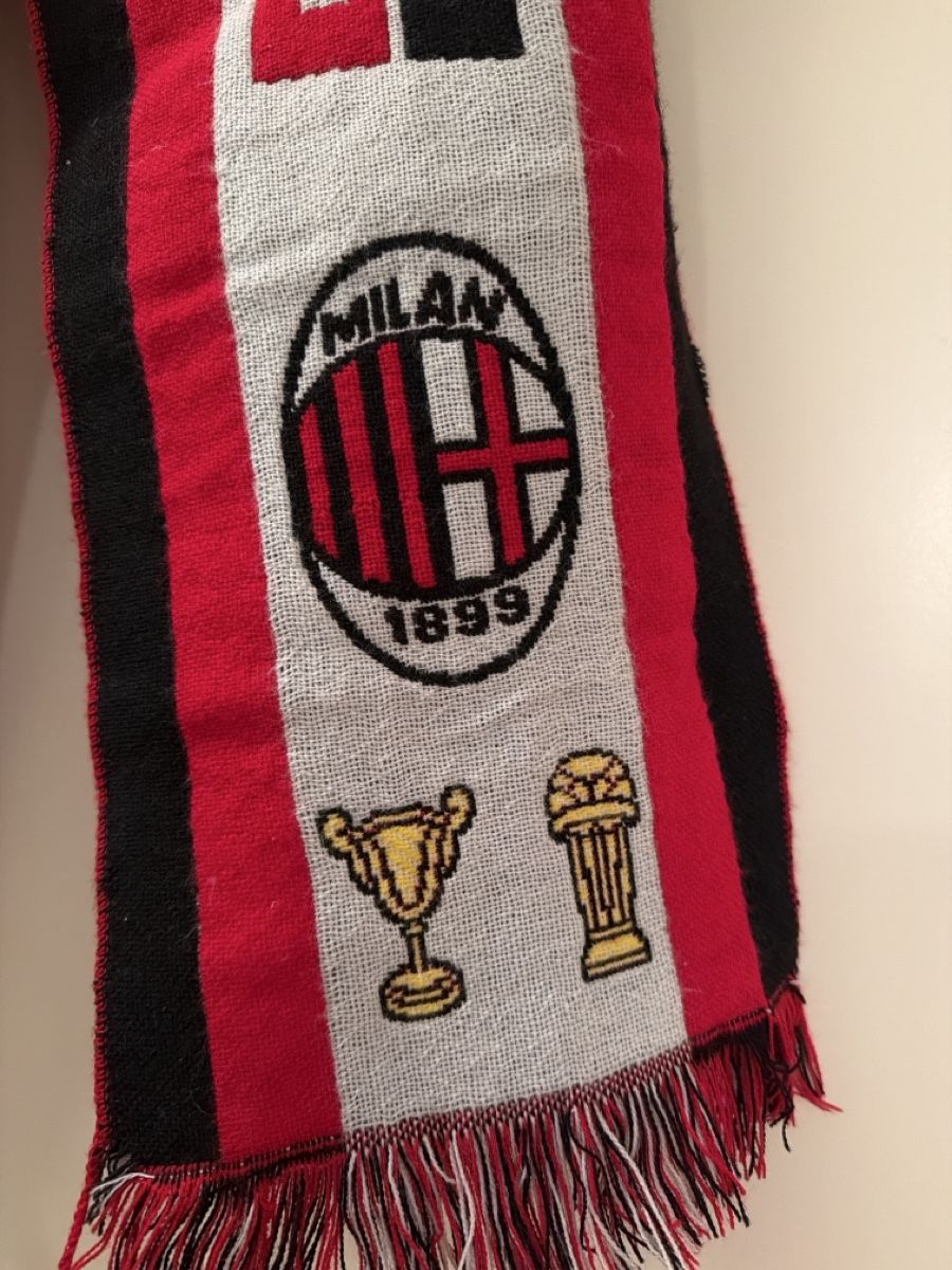 Foulards & écharpes: Écharpe AC Milan rouge noir blanc  – D'occasion à Lausanne par Pascal9999 1
