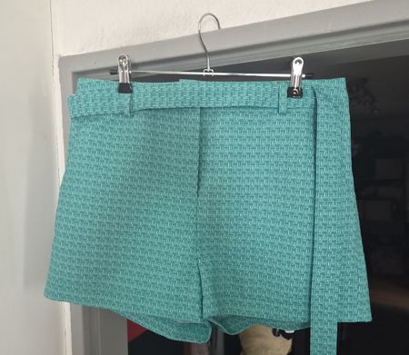 Etam schöne neue Short, Gr. 38