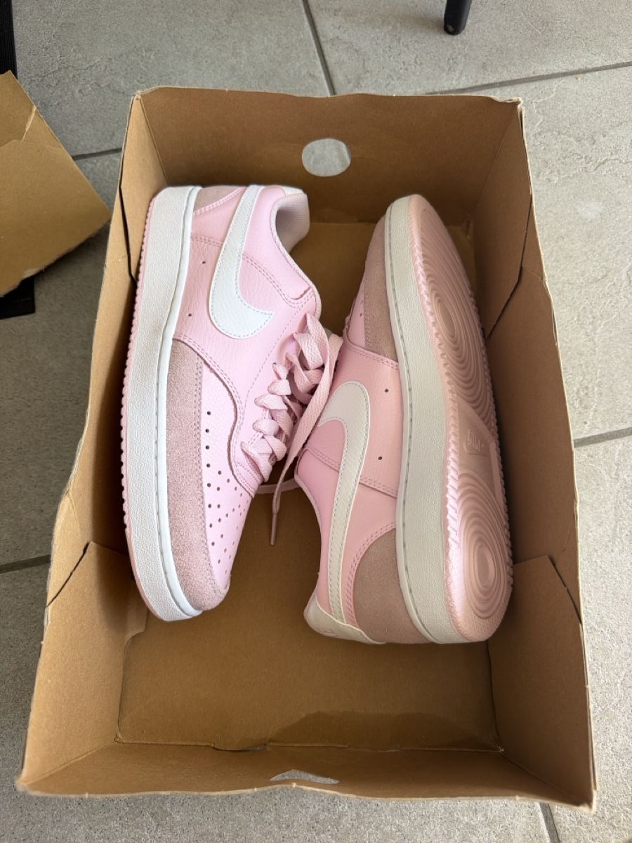Nike Scarpe da uomo: Nike pink rosa Schuhe – Nuovo (secondo la descrizione) da Wangen ZH venduto da alexia022 1