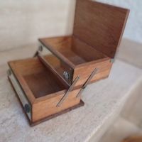 kleine antike Schmuckschatulle ausklappbar Holz