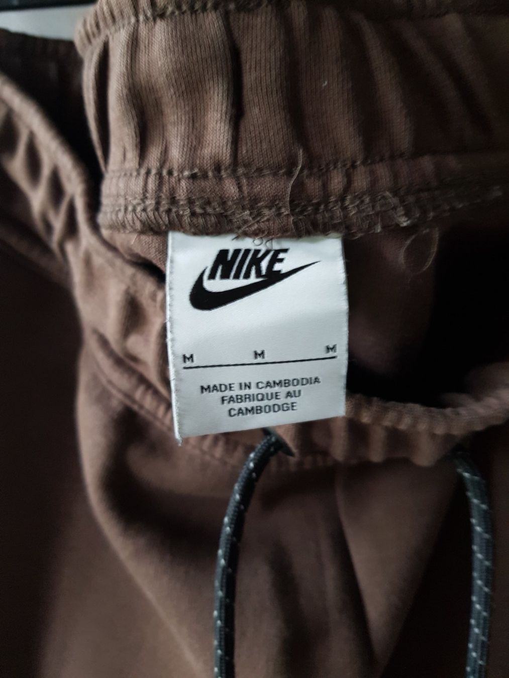 Nike Pantaloni: HERREN SHORTS VON NIKE – Nuovo (secondo la descrizione) da Root venduto da LifestyleAccessoires 3