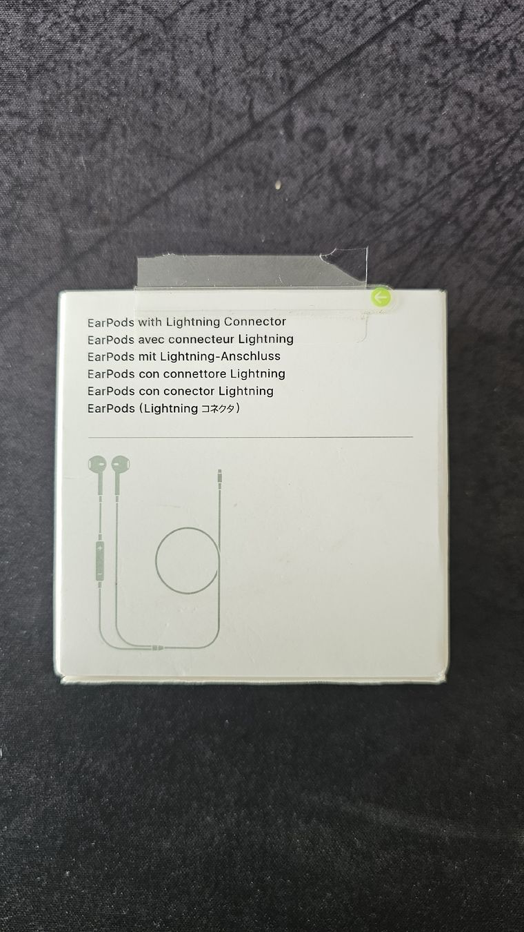Apple Kopfhörer: Apple EarPods mit Lightning Connector neu – Neu (gemäss Beschreibung) aus Muri b. Bern von vbr_xt8d 1