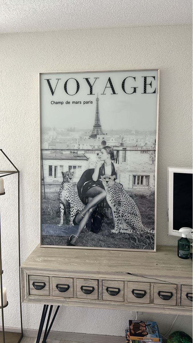 Foto & Immagini: Elegantes Bild "Voyage Champ de Mars Paris" mit Rahmen – Usato da Siebnen venduto da schnell05