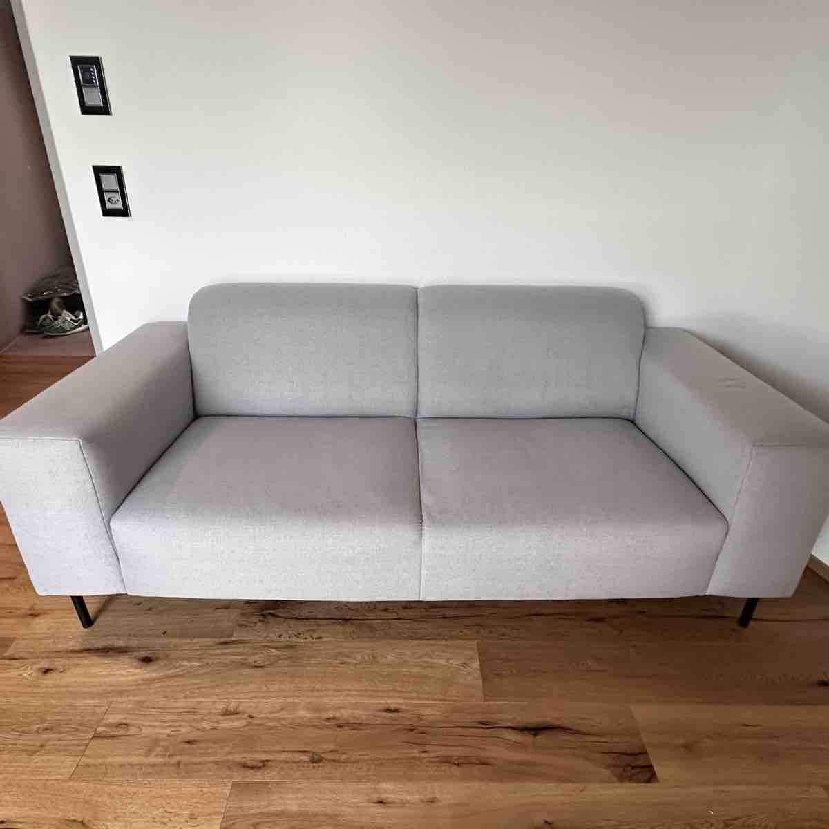 Sofas: Sofa hellgrau – Gebraucht aus Heerbrugg von Niko851