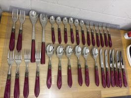 Besteck Set, Weinrot Marmor-Optik, 32 teilig, Top Zustand