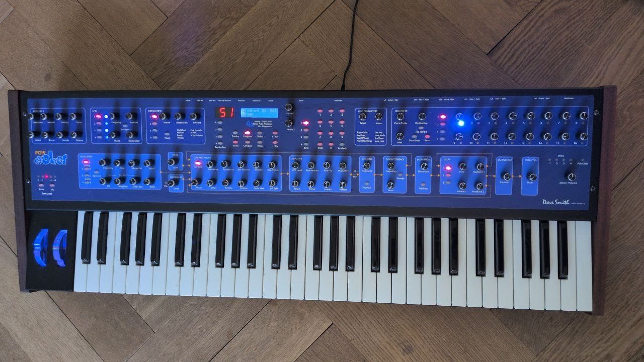 Strumenti musicali: Dave Smith DSI Poly Evolver Keyboard PE Edition (PEK) – Usato da Bern venduto da archer.hostettler