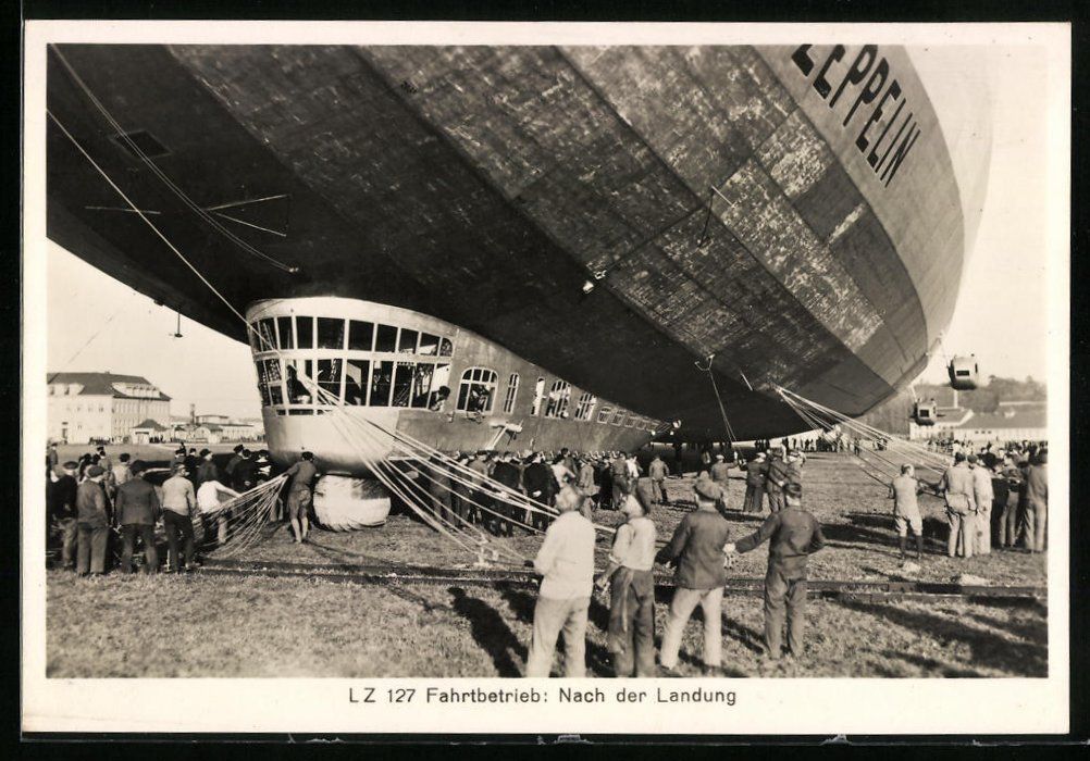 Fotografie & Manifesti: Fotografie Luftschiff Graf Zeppelin LZ-1 – Usato da Berlin venduto da bartko-reher