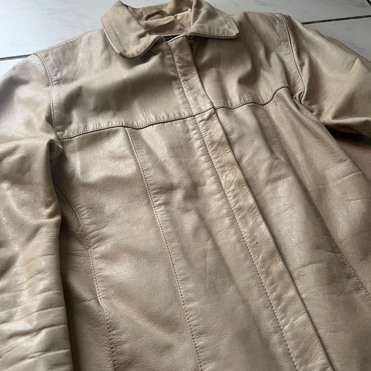 Giacche: Vintage Lederjacke Beige/Creme Gr. L – Usato da Niederbipp venduto da surname12346 2