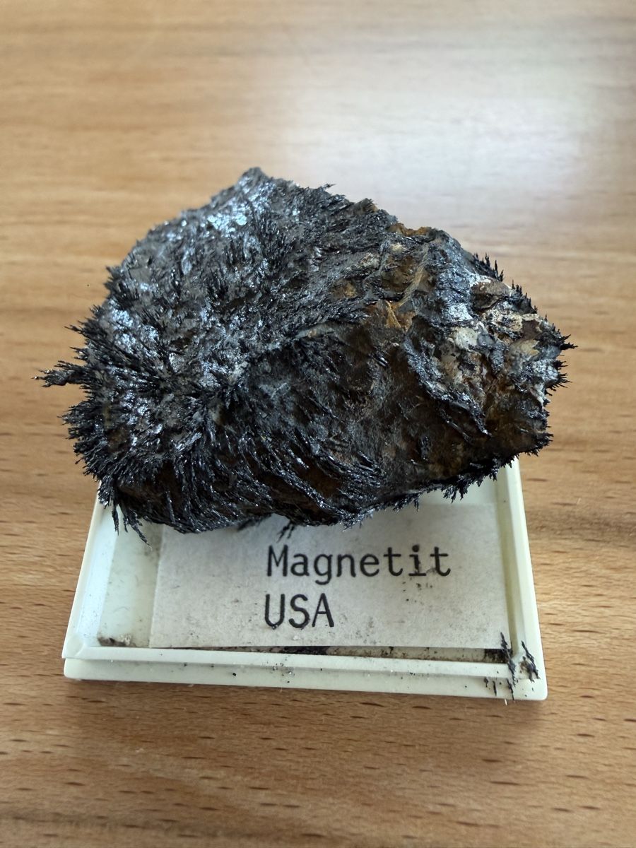 Pietre preziose: Magnetit – Usato da Grenchen venduto da Bastet007 3