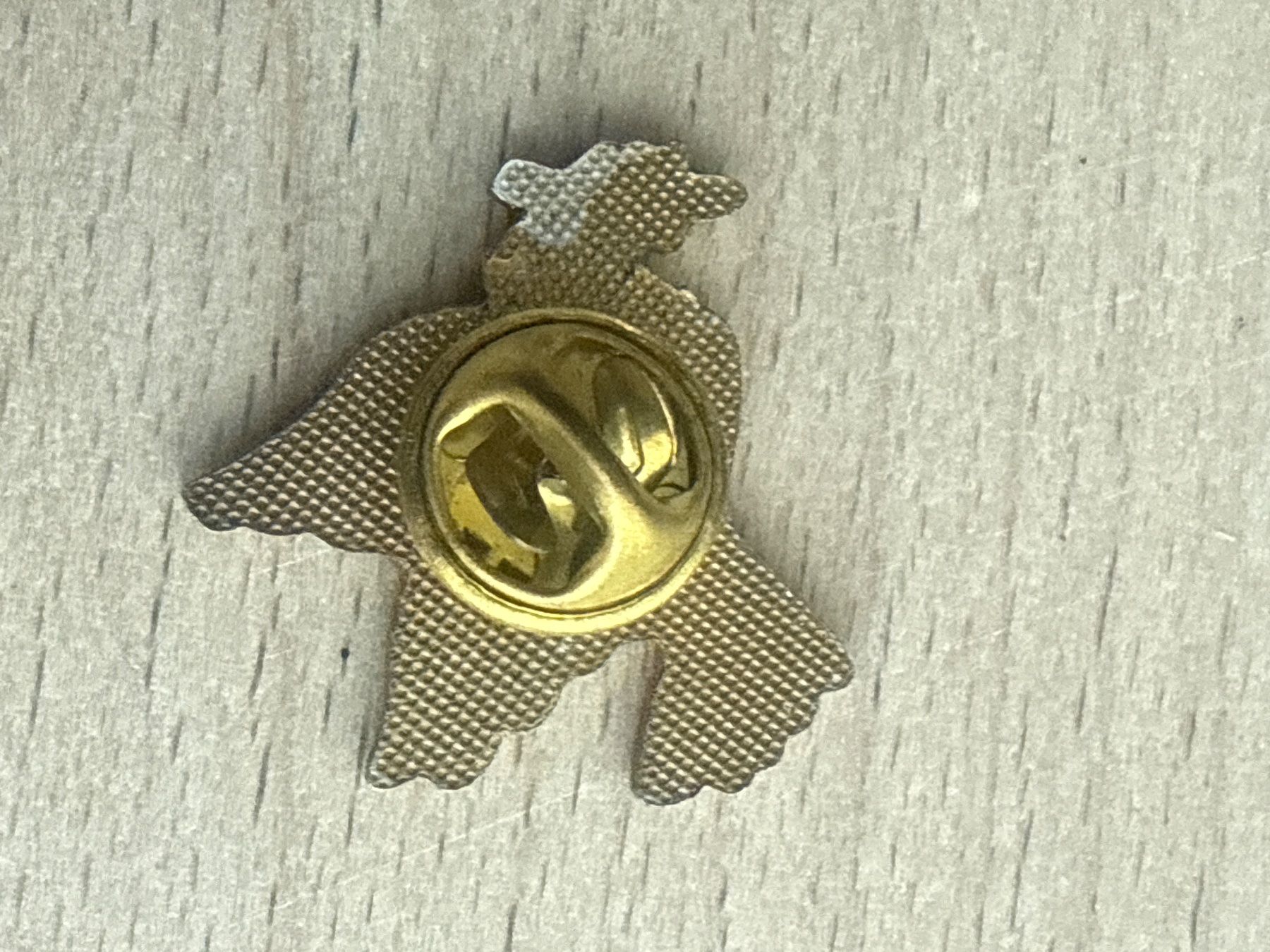 Placchette & Badge: Pin Friedenstaube – Usato da Glattbrugg venduto da Schweigmatt 1