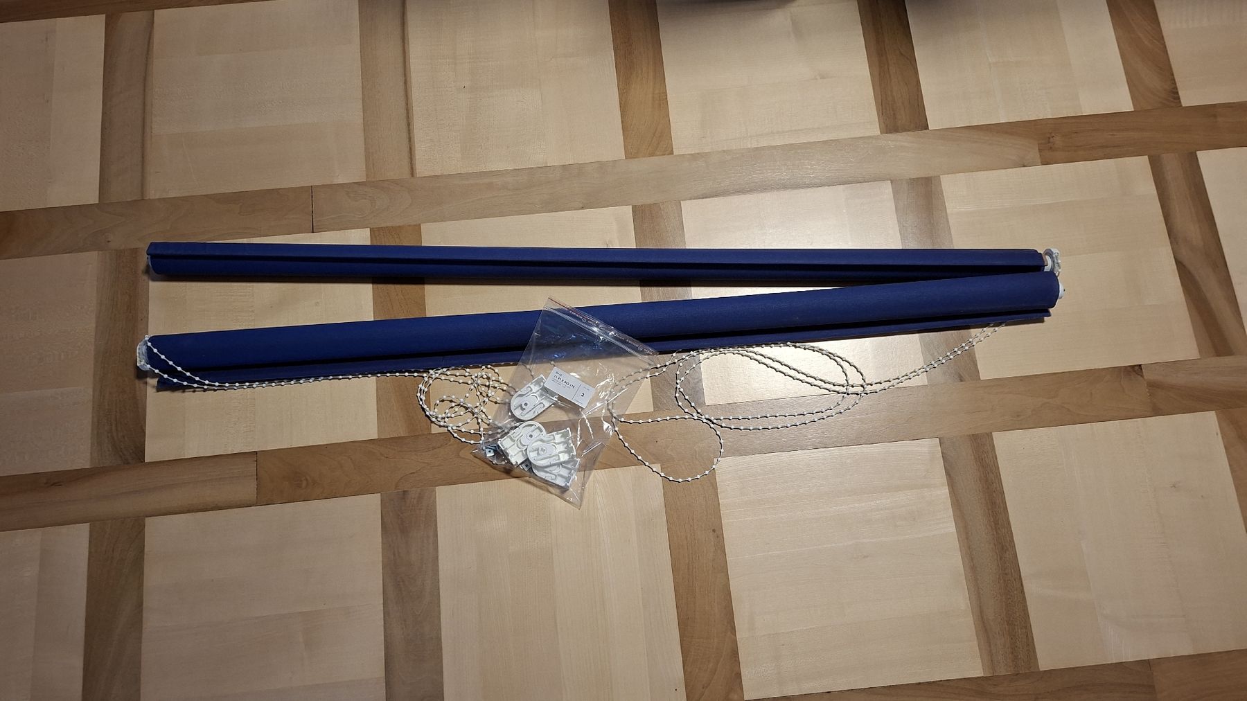 Tende: zwei Verdunkelungsrollos blau 120x200cm – Usato da Schwyz venduto da benno92