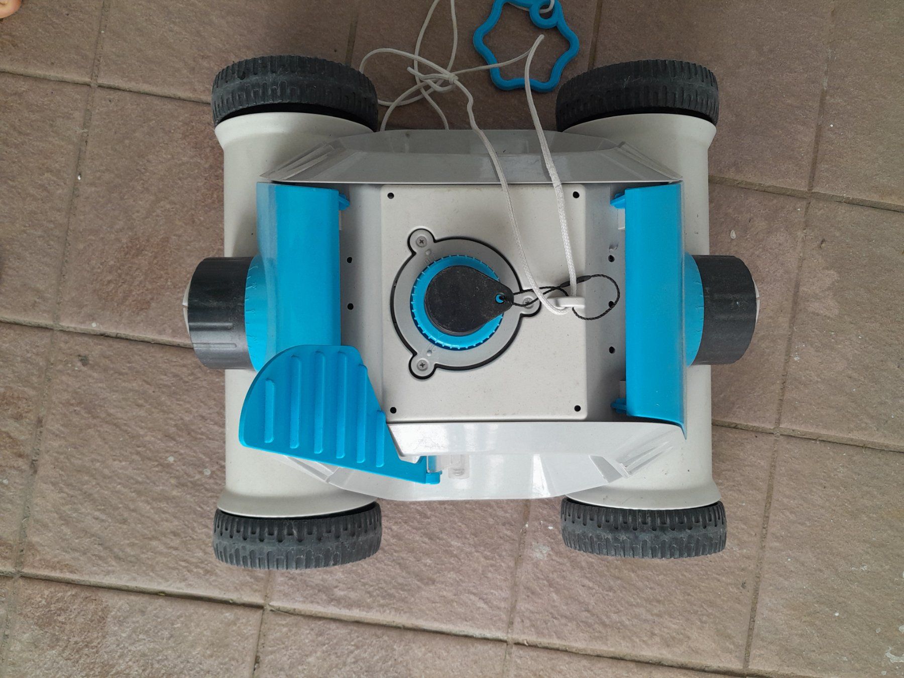 Schwimmbad-Zubehör: Poolroboter – Gebraucht aus Berg SG von vik_nfn8 1