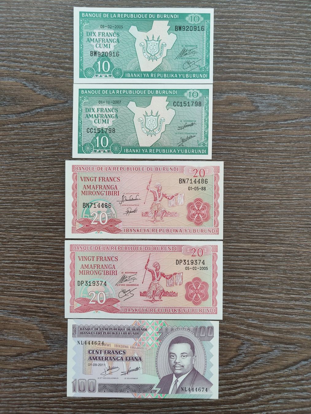 Banconote: LOT Burundi 5 Stück !!!!!!! – Nuovo (secondo la descrizione) da Flaach venduto da Lonzo99