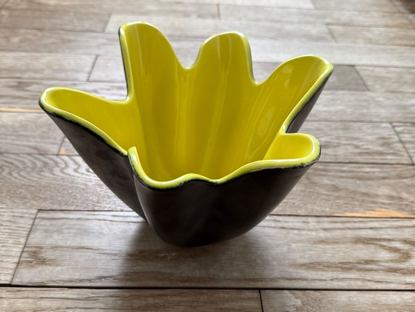 Vasen & Gefässe: Léon Elchinger: Grosse Taschentuch/Gewebevase – Gebraucht aus Luzern von Mamutpe