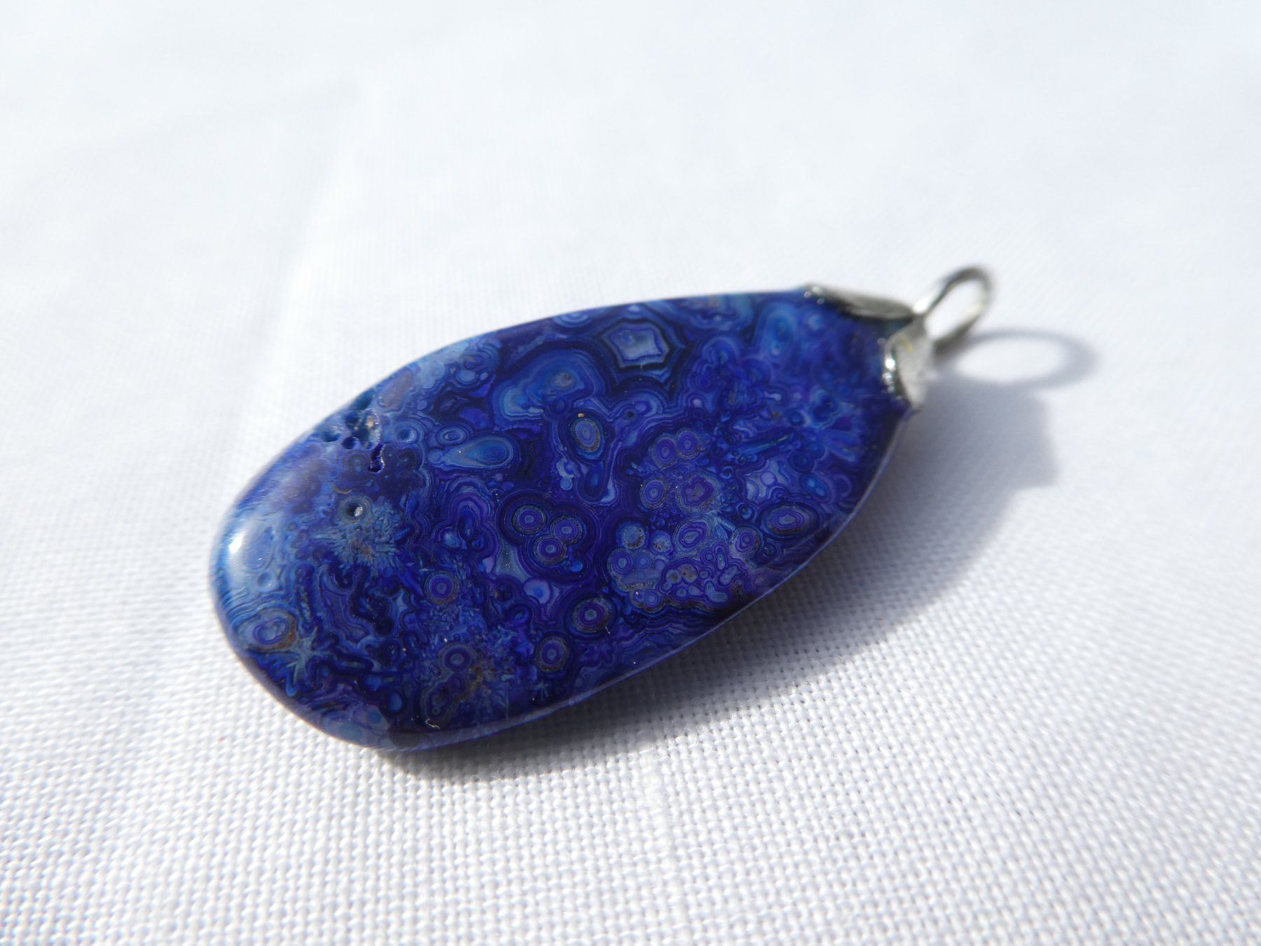 Ciondoli: Schmuck-Anhänger, Sodalith; Länge 3.2cm – Usato da Gattikon venduto da kaandooh 1