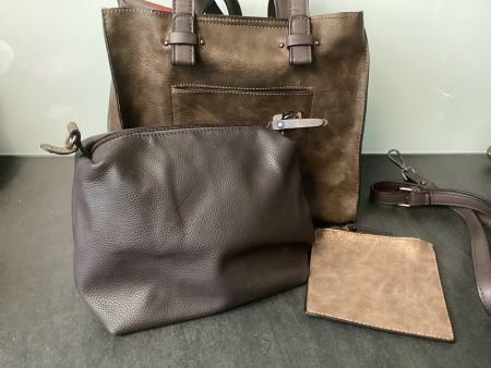 TASCHE/HANDTASCHE mit coolen Reissverschluss / dunkelbraun