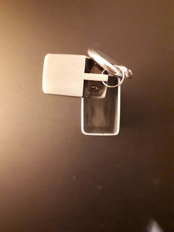NEU - Mini Tragbarer Aschenbecher Abfall - Metall - Silber