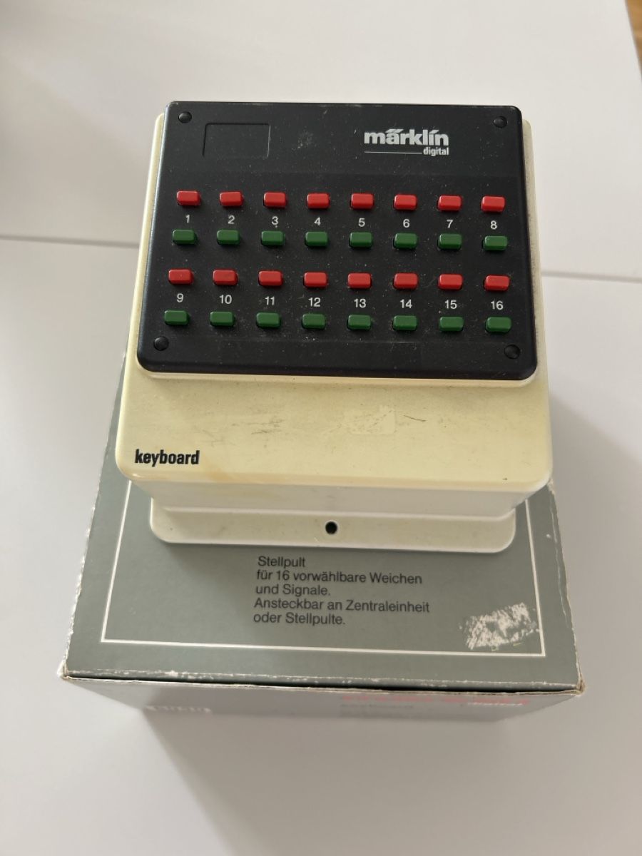 Märklin Trains électriques: Marklin keyboard  – D'occasion à Veytaux par ccristina