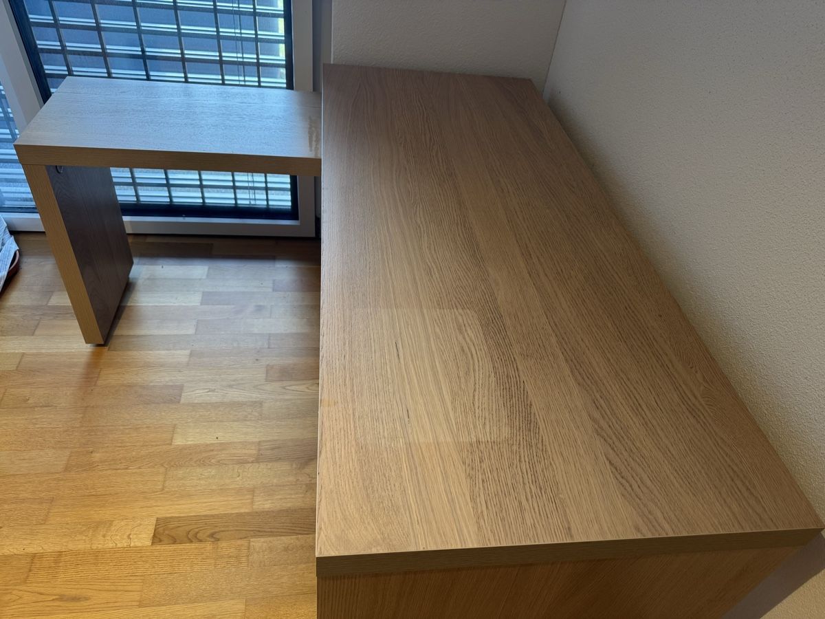 Ikea Scrivanie: IKEA Malm Schreibtisch mit Ausziehplatte – Usato da Zumikon venduto da seb_mml6 1