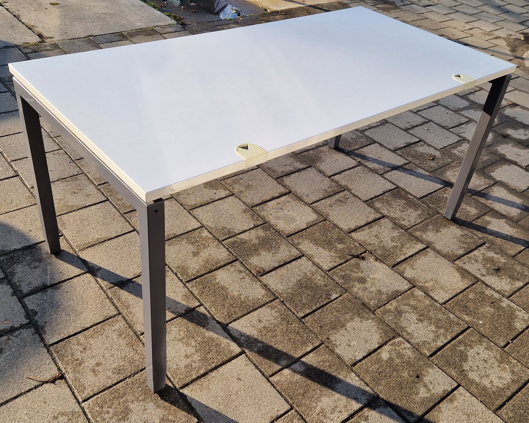 Scrivanie: Schreibtisch / Bürotisch – Usato da Gampelen venduto da Schmidi887 4