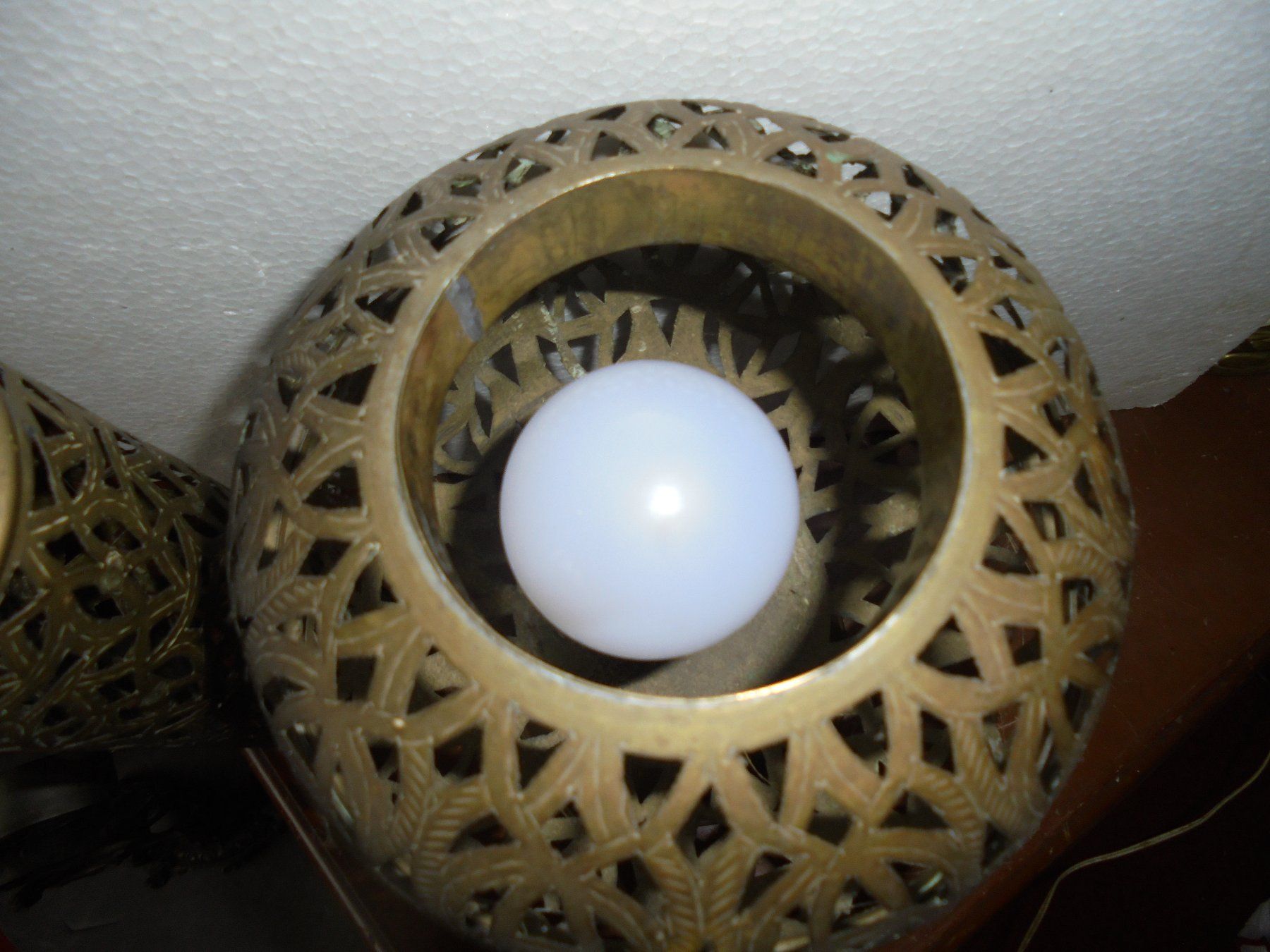 Lampade: Alte, grosse Tischlampe von ca. 1950 – Usato da Camorino venduto da Hunpete 6