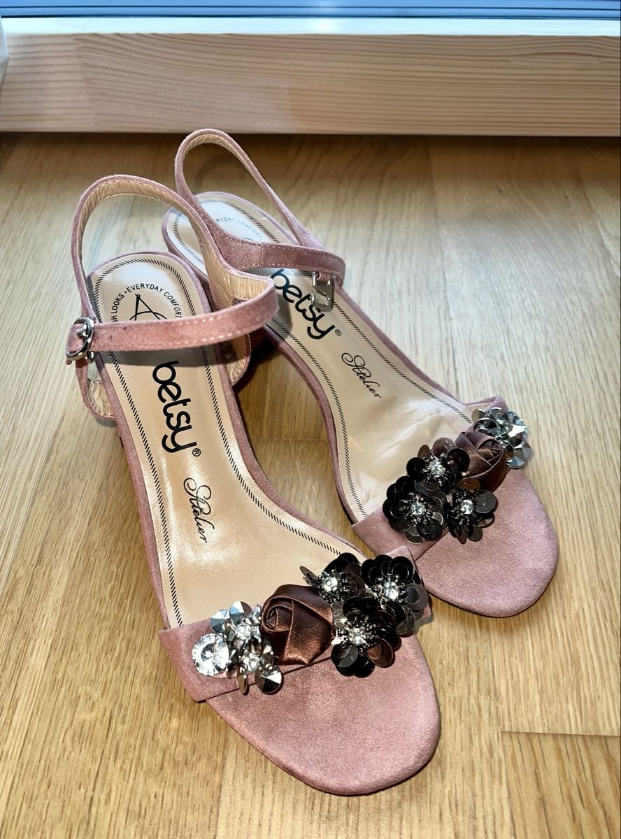 Scarpe da donna: Betsy Pink Sandals, EU 39 – Usato da Bern venduto da RussianDoll