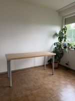 Basteltisch - Holzplatte mit Metallbeinen - gebraucht