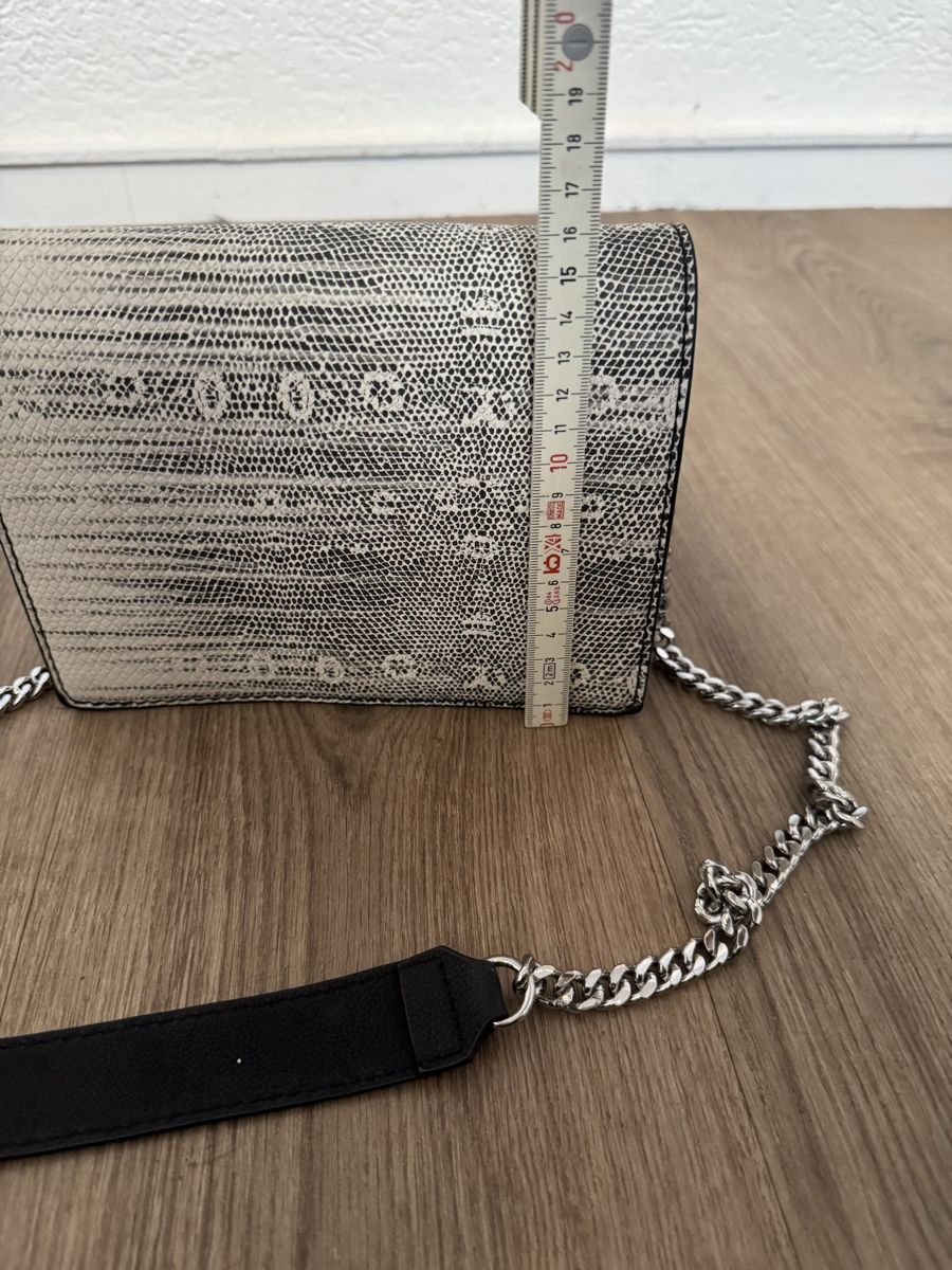 H&M Taschen für Damen: Tasche Umhängetasche H&M – Gebraucht aus Fislisbach von KolibriSecondhand 8