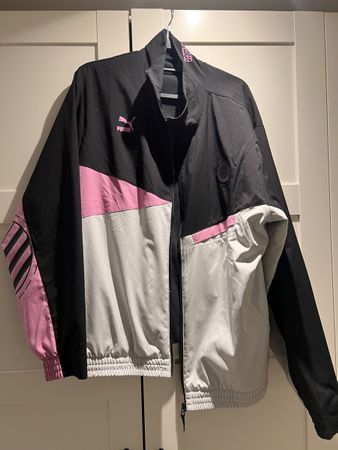 AC Milan Puma Trainingsjacke in XL, neuwertig, Top Zustand!
