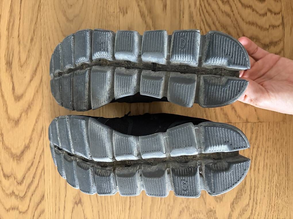 On Scarpe da uomo: On Cloud Schuhe, schwarz, Gr. 38, Top Zustand – Usato da Gelterkinden venduto da spasibaia 3