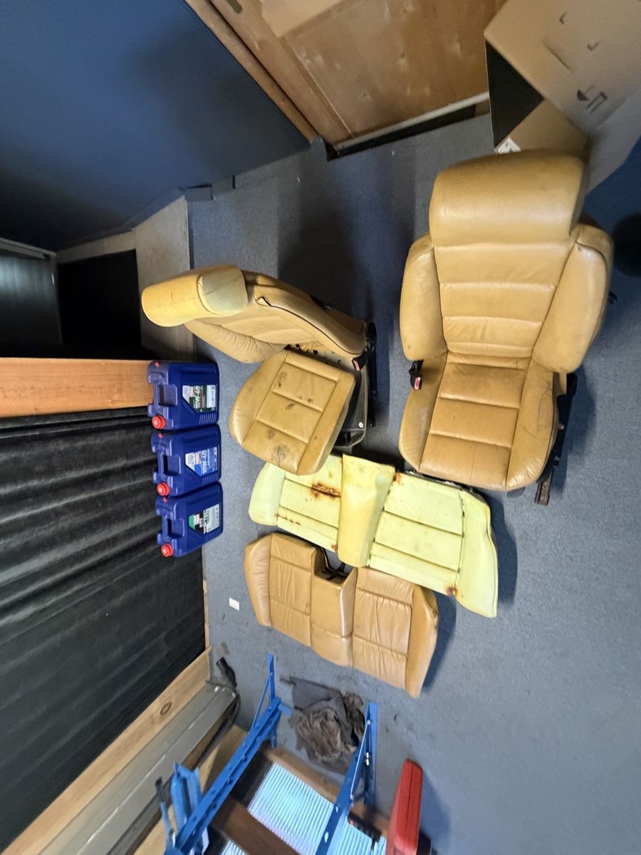 BMW Tutti pezzi di ricambio auto: Bmw e36 cabrio sitze – Usato da hausen am albis venduto da rom_5zdn 2