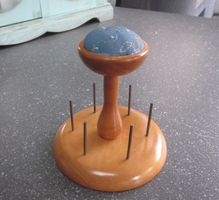 Vintage Faden-Spulenhalter, Nähgarn-Spulenhalter aus Holz