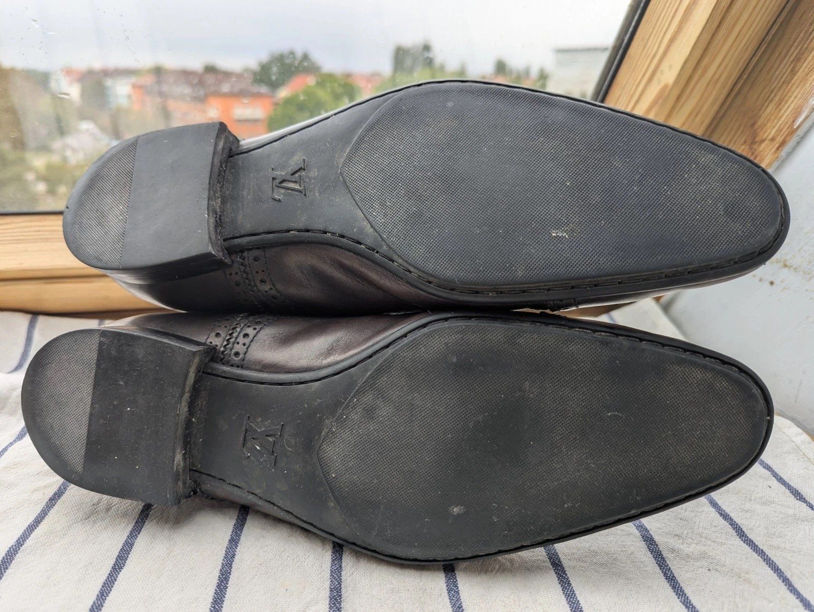 Louis Vuitton Scarpe da uomo: Louis Vuitton chelsea GR 8.5 – Usato da Zürich venduto da NaN_ 6