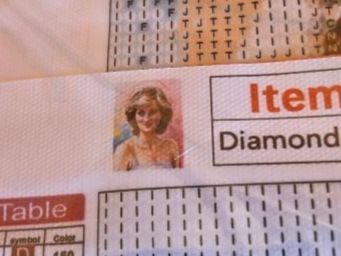 Kit bricolage: DIAMOND PAINTING DIANA – Nuovo e nell'imballaggio originale da Dintikon venduto da bonita099 1