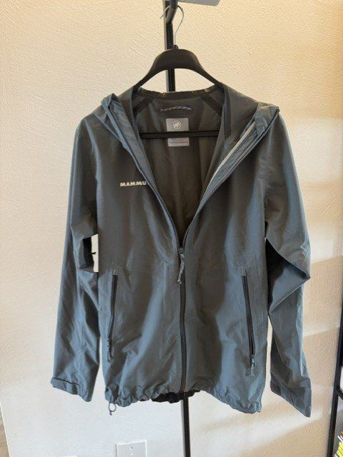 Mammut Giacche: Mammut Lightweight Outdoor Jacket – Excellent Condition – Usato da Siebnen venduto da mel3963 2